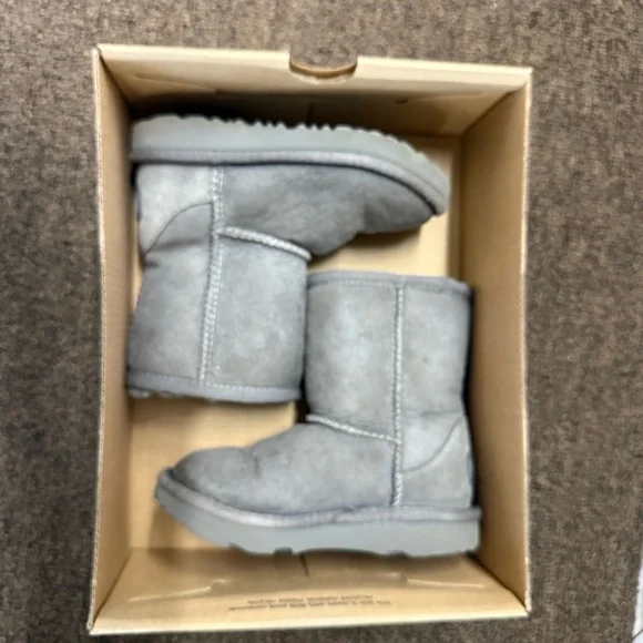 Kids Uggs T Classic II Grey Size 9 - Picture 6 of 8